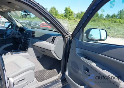 2007 Jeep Grand Cherokee Laredo/Columbia/Freedom из США, поврежденный, VIN 1J8GR48K57C640496